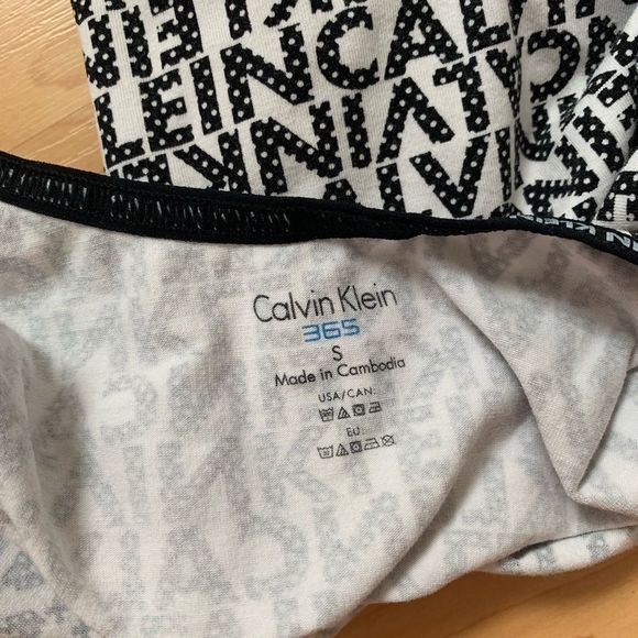 Calvin Klein tank top size small - Picture 4 of 7